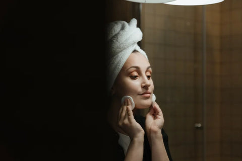 Sleep & Skin Repair: A Gentle Night Routine for Reactive Skin