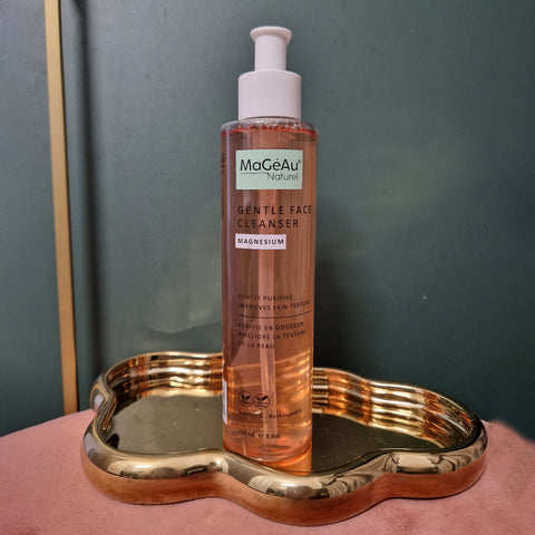 Natural Facial Cleanser for Sensitive Skin